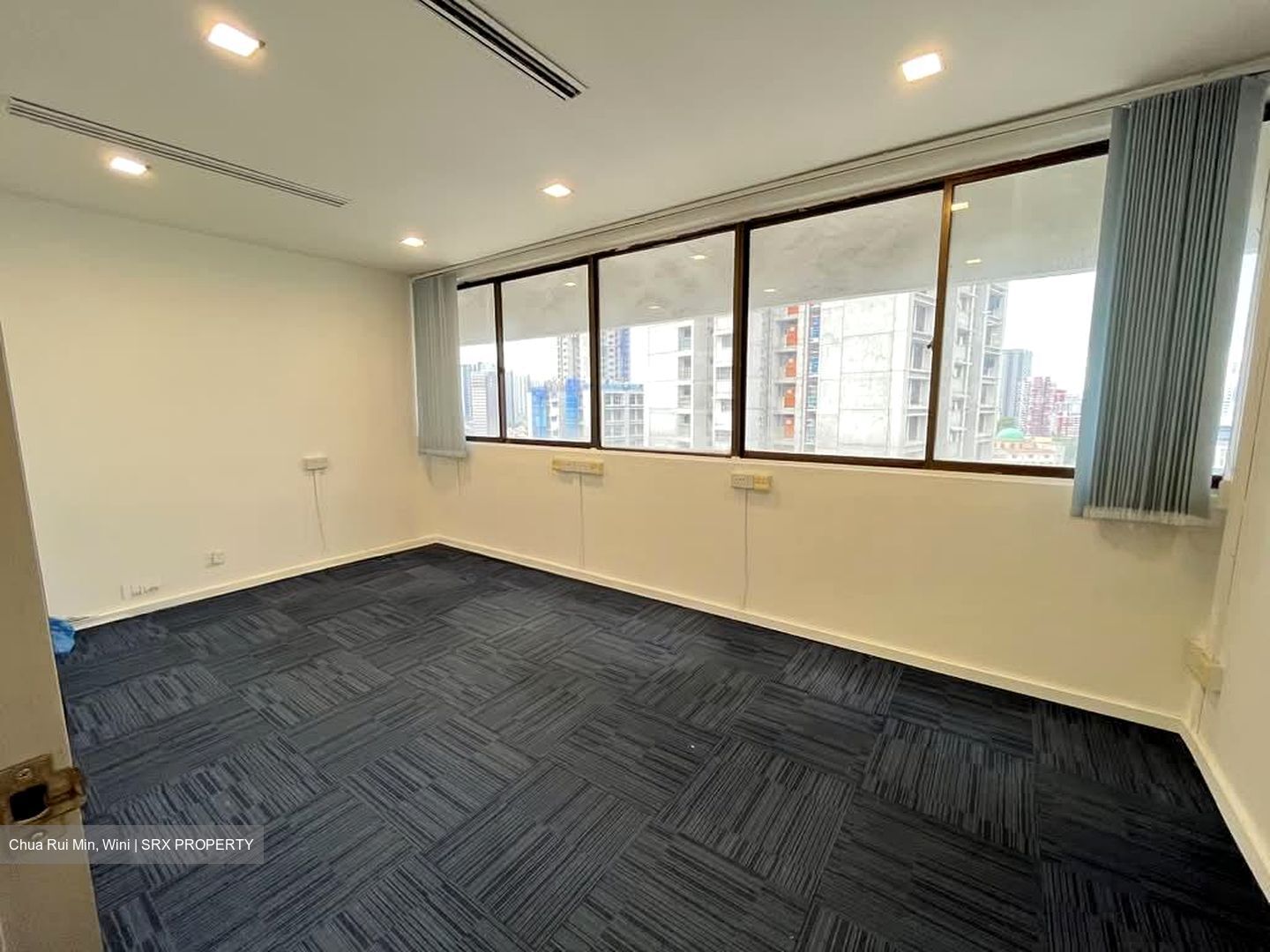 Sim Lim Tower (D8), Office #555416111